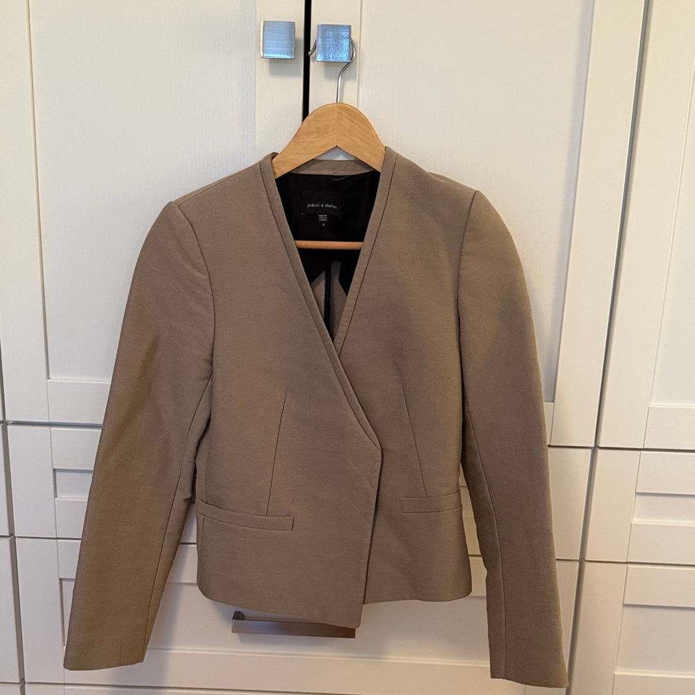 Judith and Charles Women's Classic Tan Blazer